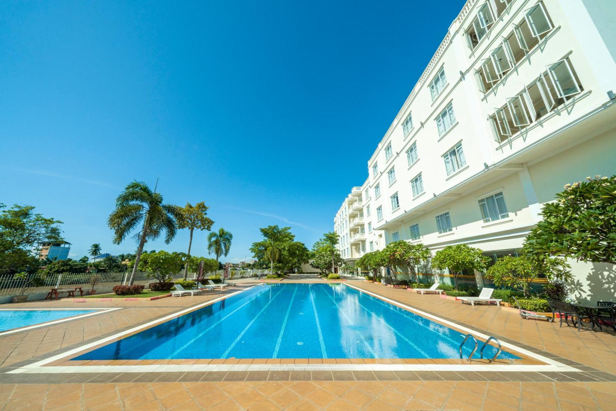 Pursat Riverside Hotel & Spa Exterior foto