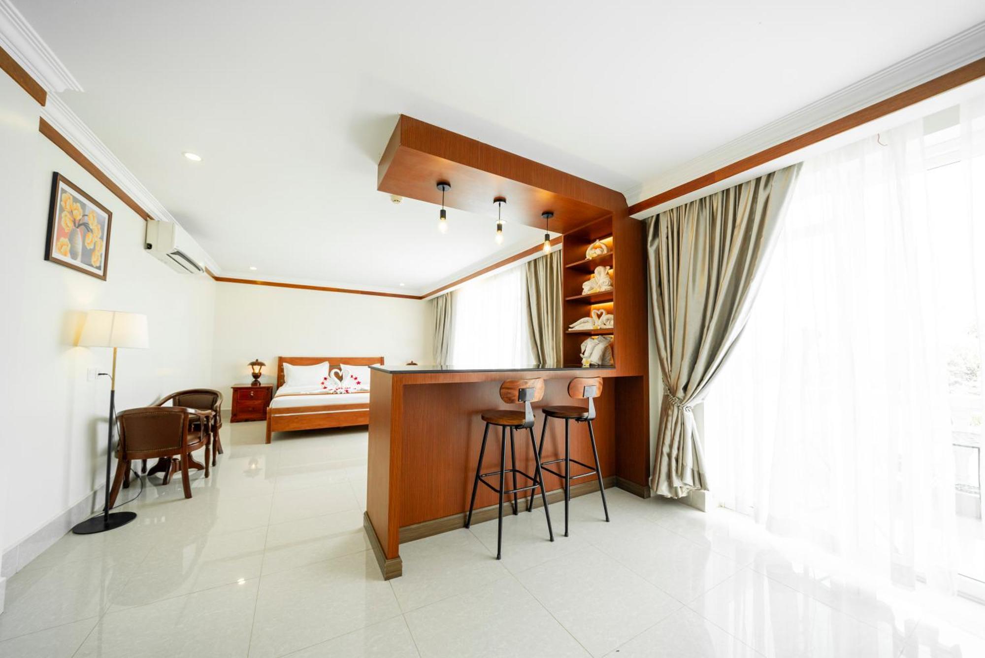 Pursat Riverside Hotel & Spa Exterior foto