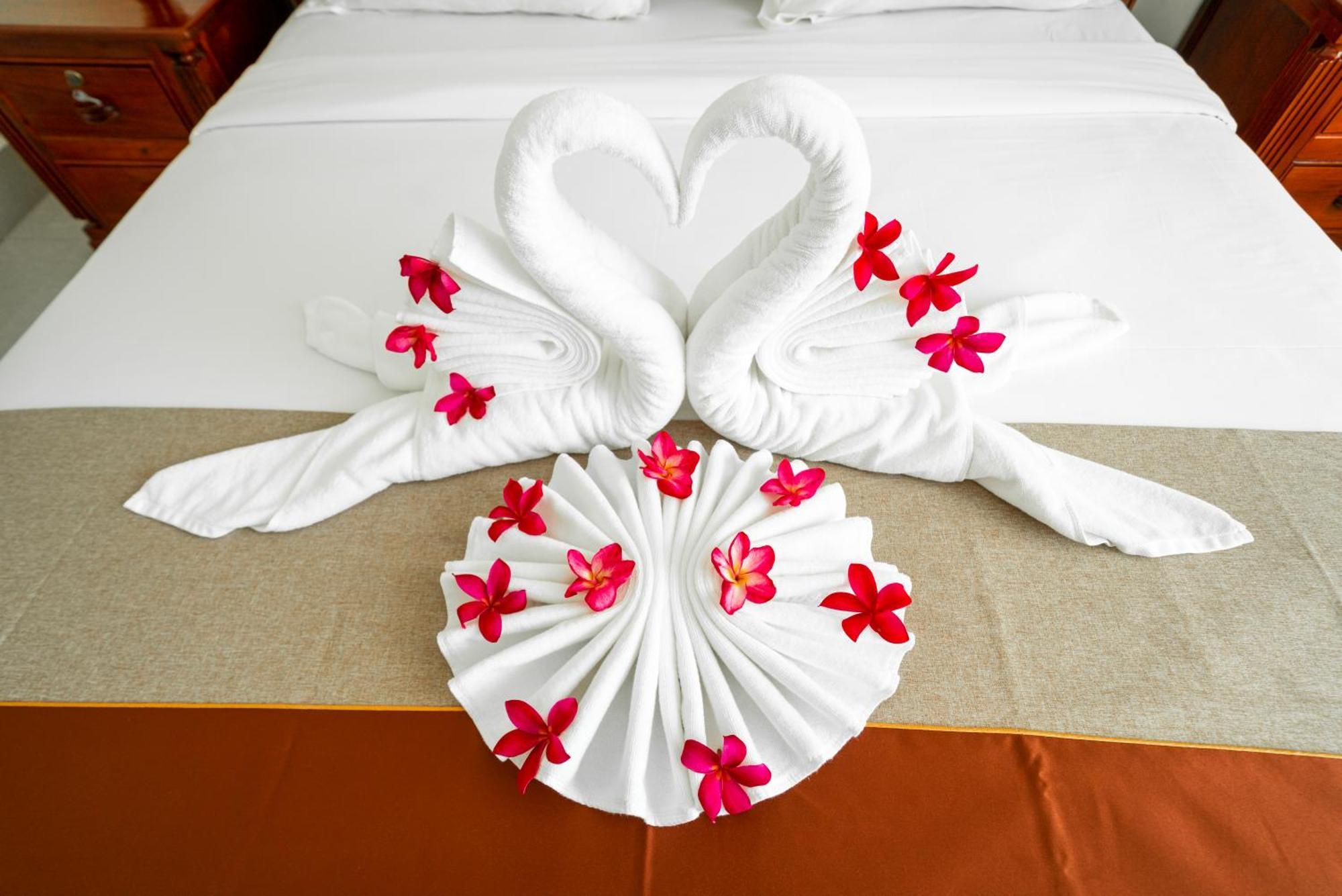Pursat Riverside Hotel & Spa Exterior foto