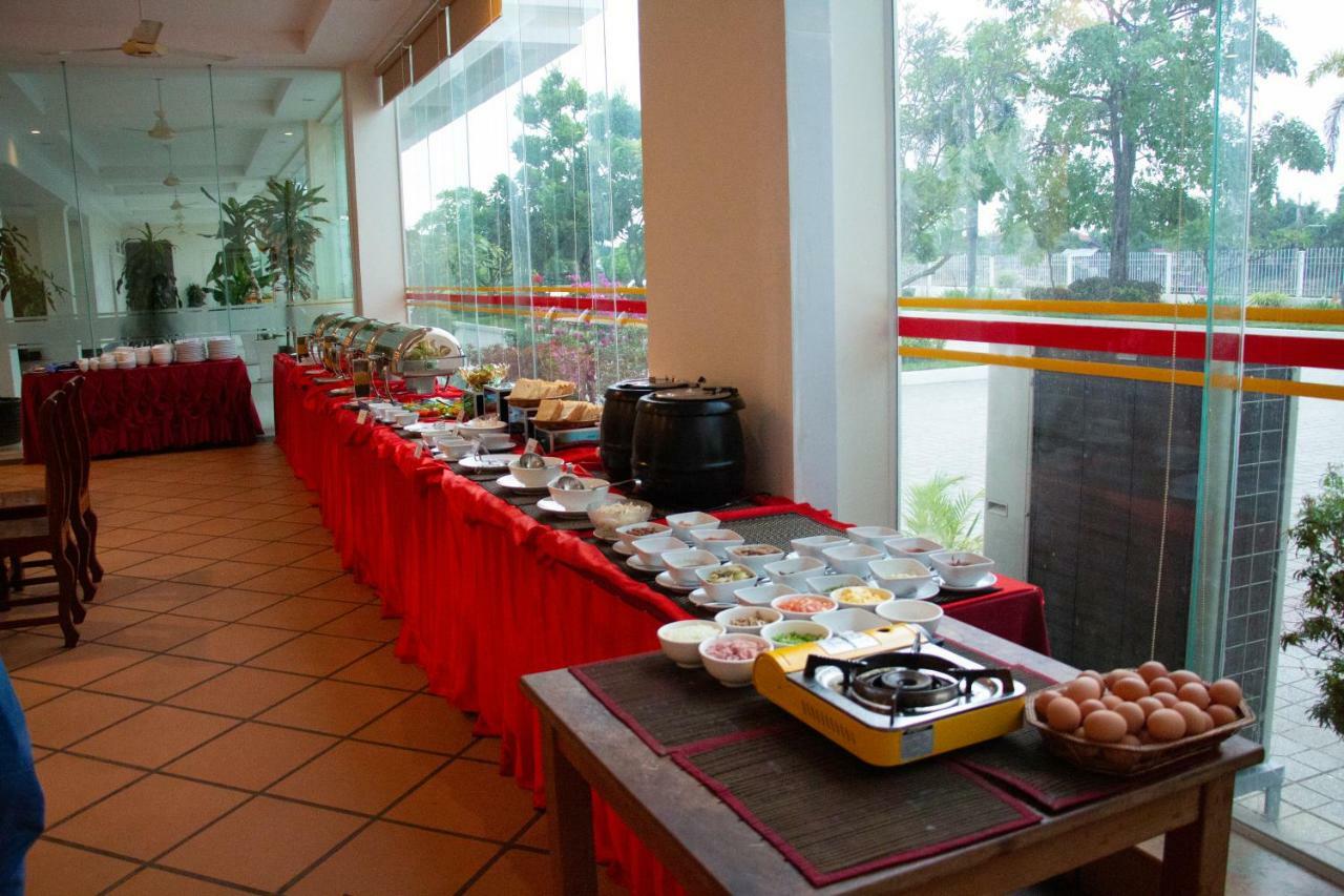 Pursat Riverside Hotel & Spa Exterior foto